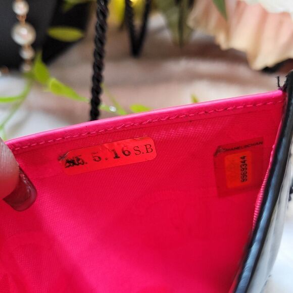 Authentic Chanel Camdon Wallet with box and dustbag - Picture 7 of 17